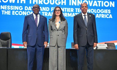 Bâtir des Infrastructures de Connaissance Géospatiales pérennes